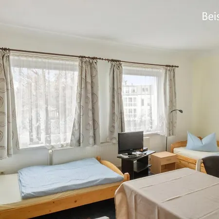 Guest house Gp3, Mit Kochnische Und Duschbad Vor Den Toren Berlins