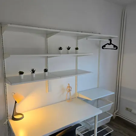 Gp3, Mit Kochnische Und Duschbad Vor Den Toren Berlins Dallgow-Doeberitz